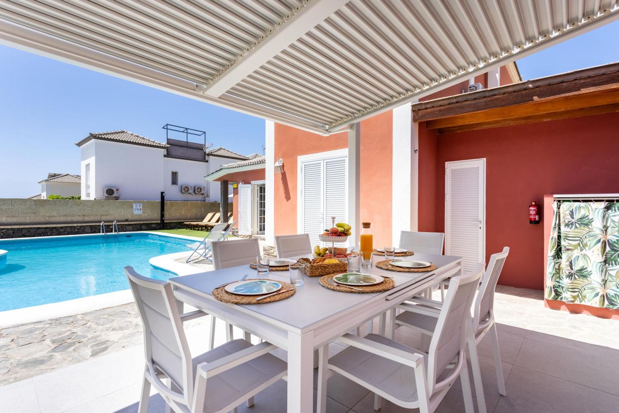 Villa Chloe Costa Adeje Tenerifesummervillas Giant Private Pool 11 Meters Long 외부 사진