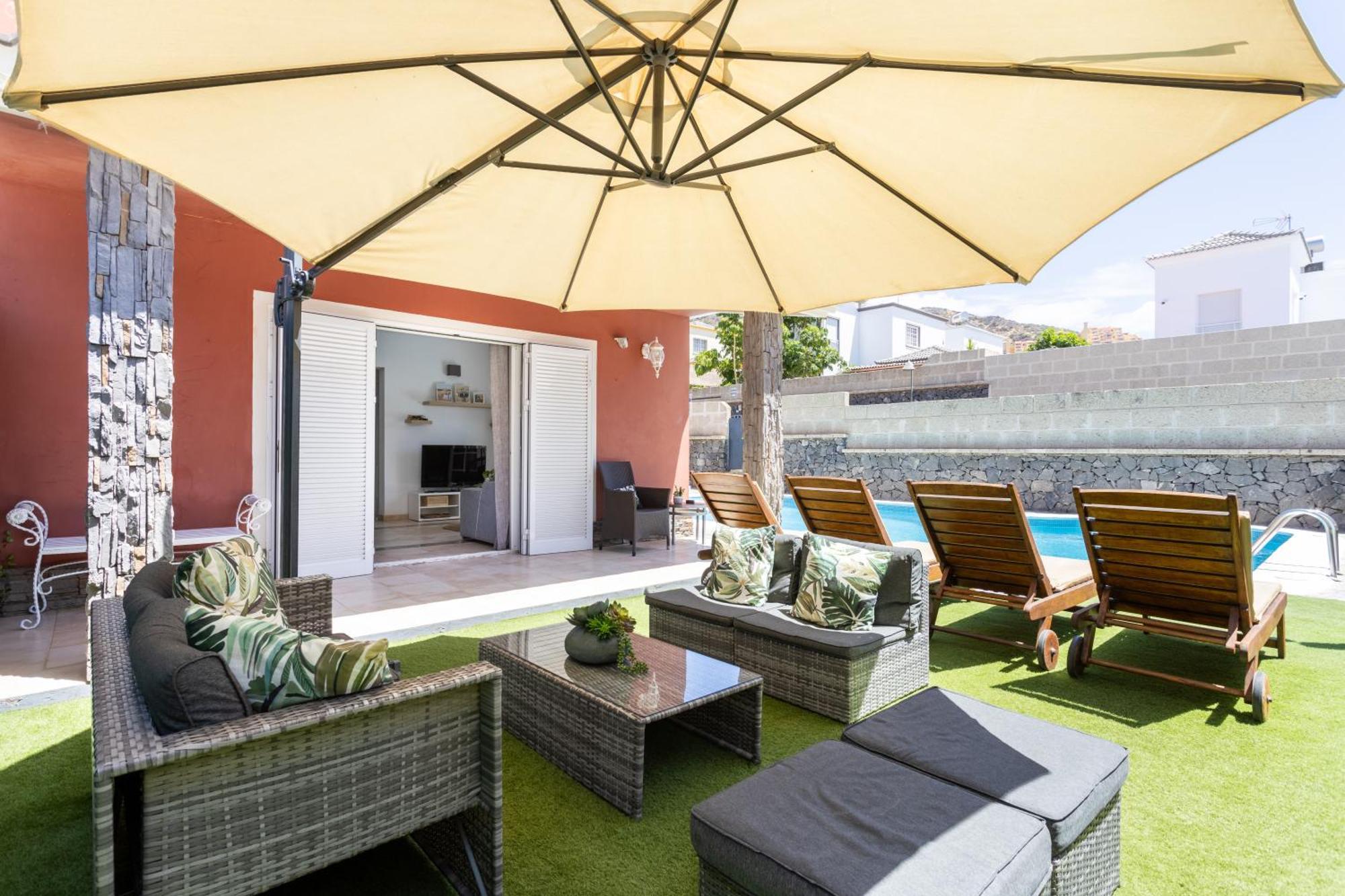 Villa Chloe Costa Adeje Tenerifesummervillas Giant Private Pool 11 Meters Long 외부 사진