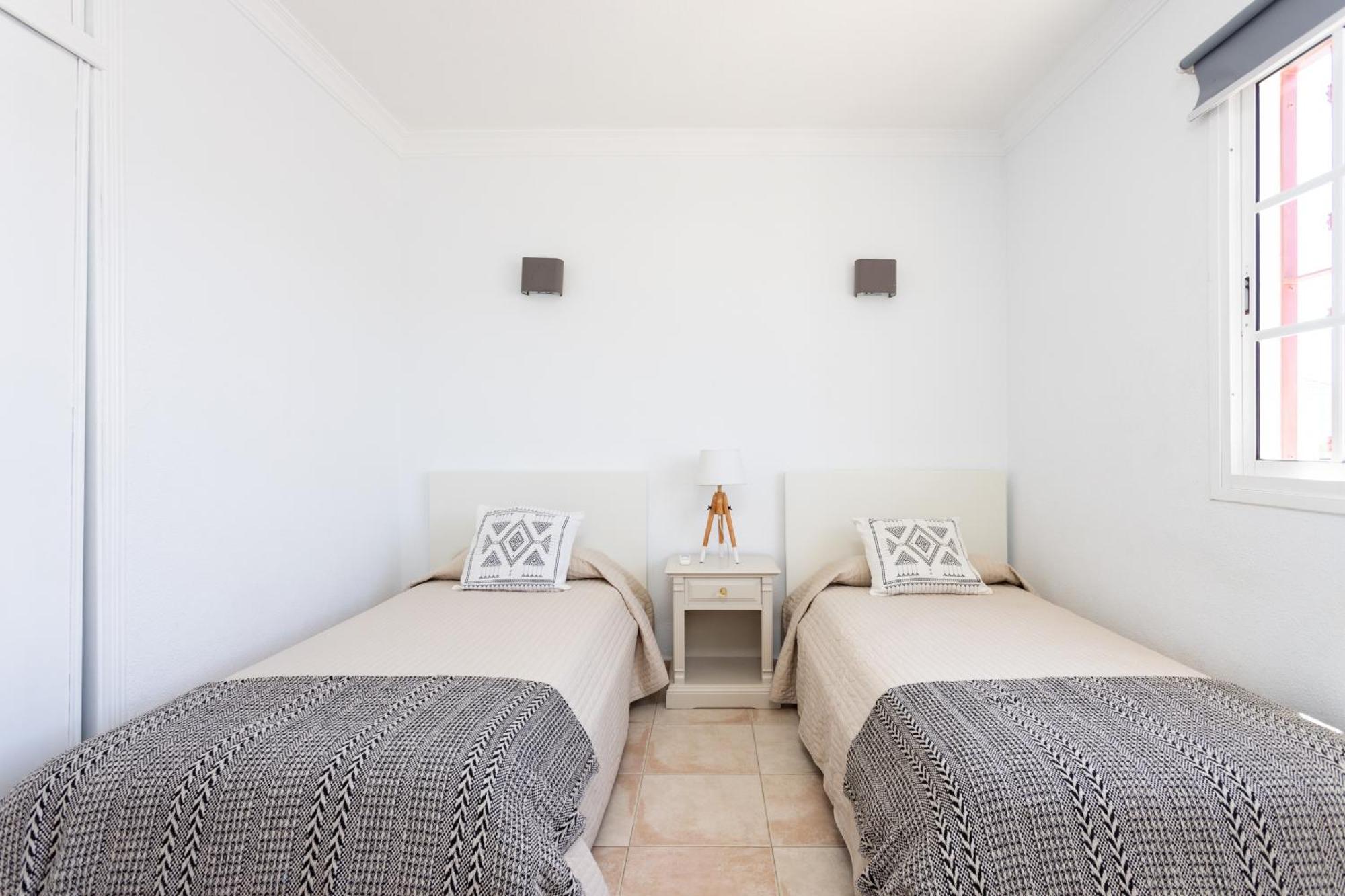 Villa Chloe Costa Adeje Tenerifesummervillas Giant Private Pool 11 Meters Long 외부 사진