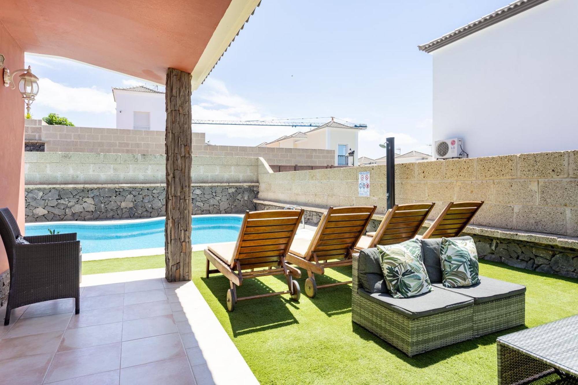 Villa Chloe Costa Adeje Tenerifesummervillas Giant Private Pool 11 Meters Long 외부 사진