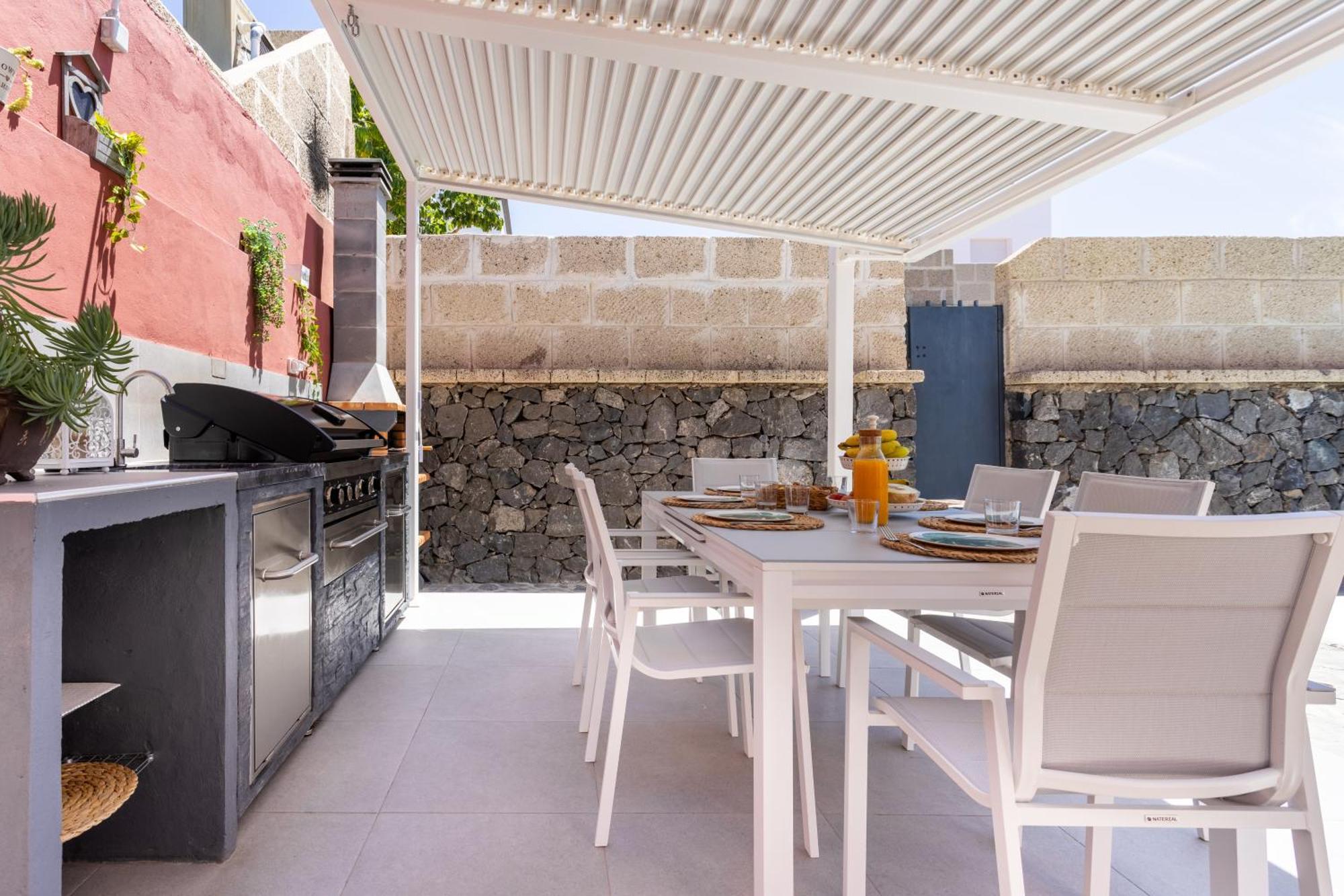 Villa Chloe Costa Adeje Tenerifesummervillas Giant Private Pool 11 Meters Long 외부 사진